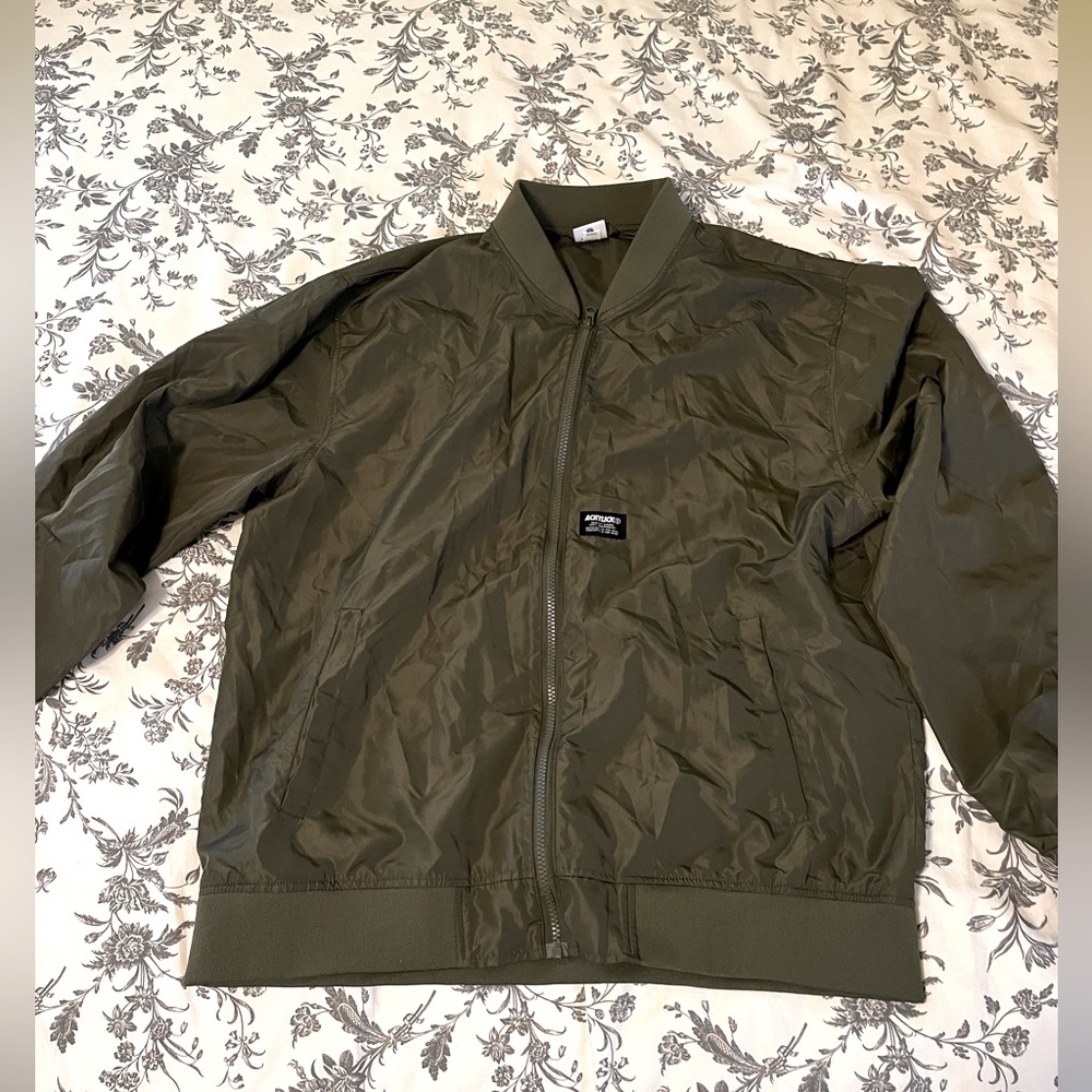 Men light weight jacket